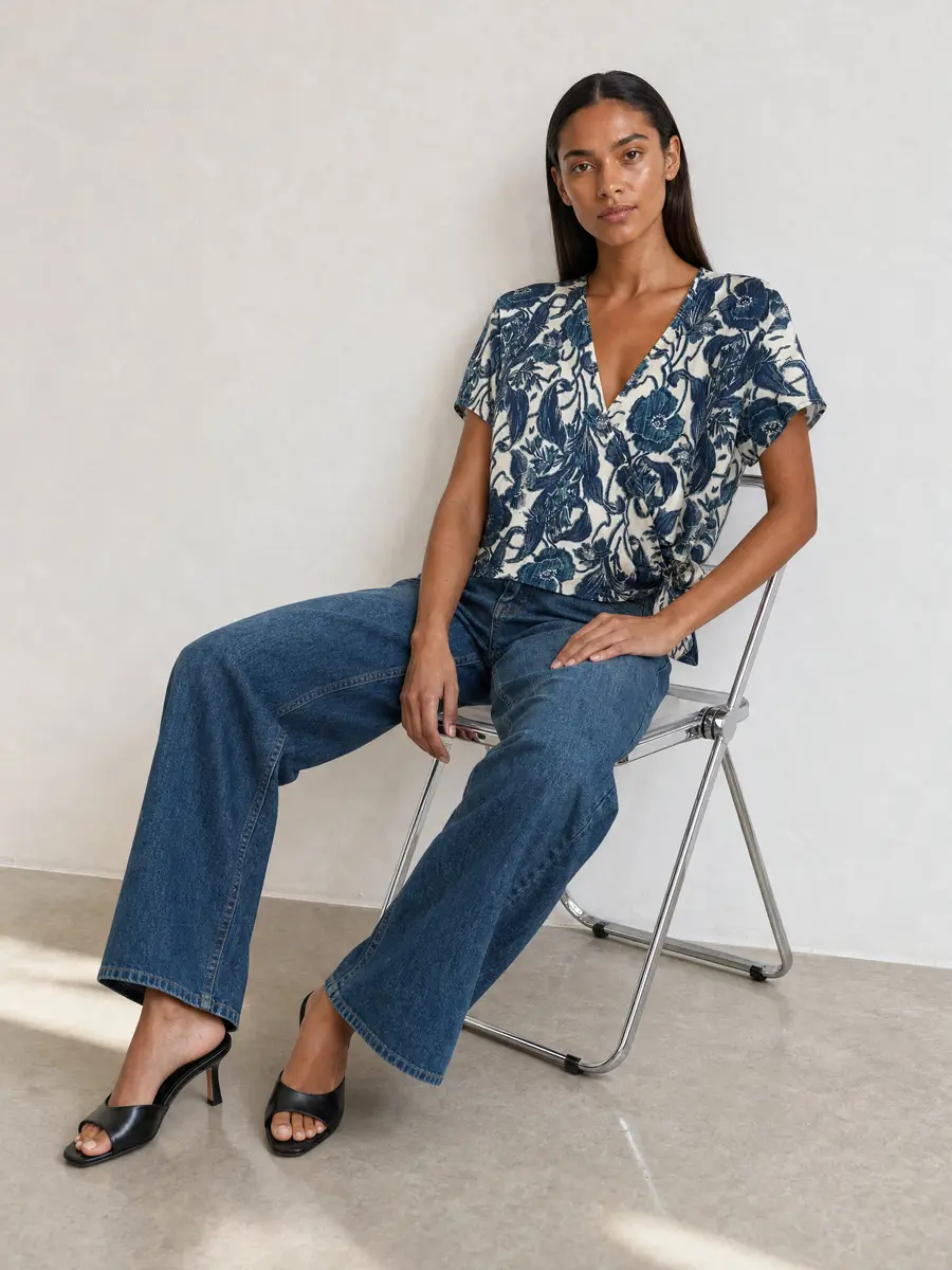 Shirts & Tops · Mood sitzend