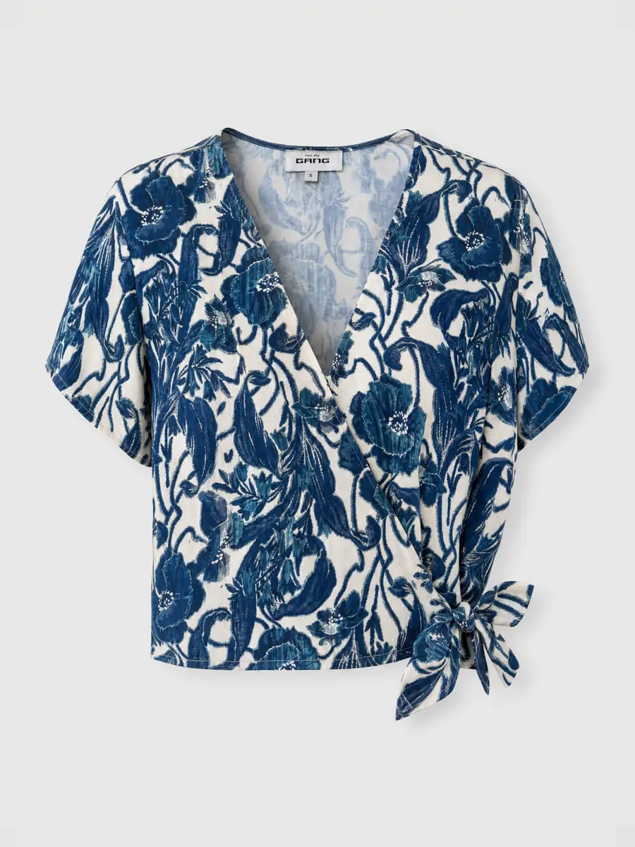 Shirts & Tops · Ghost Mannequin vorne